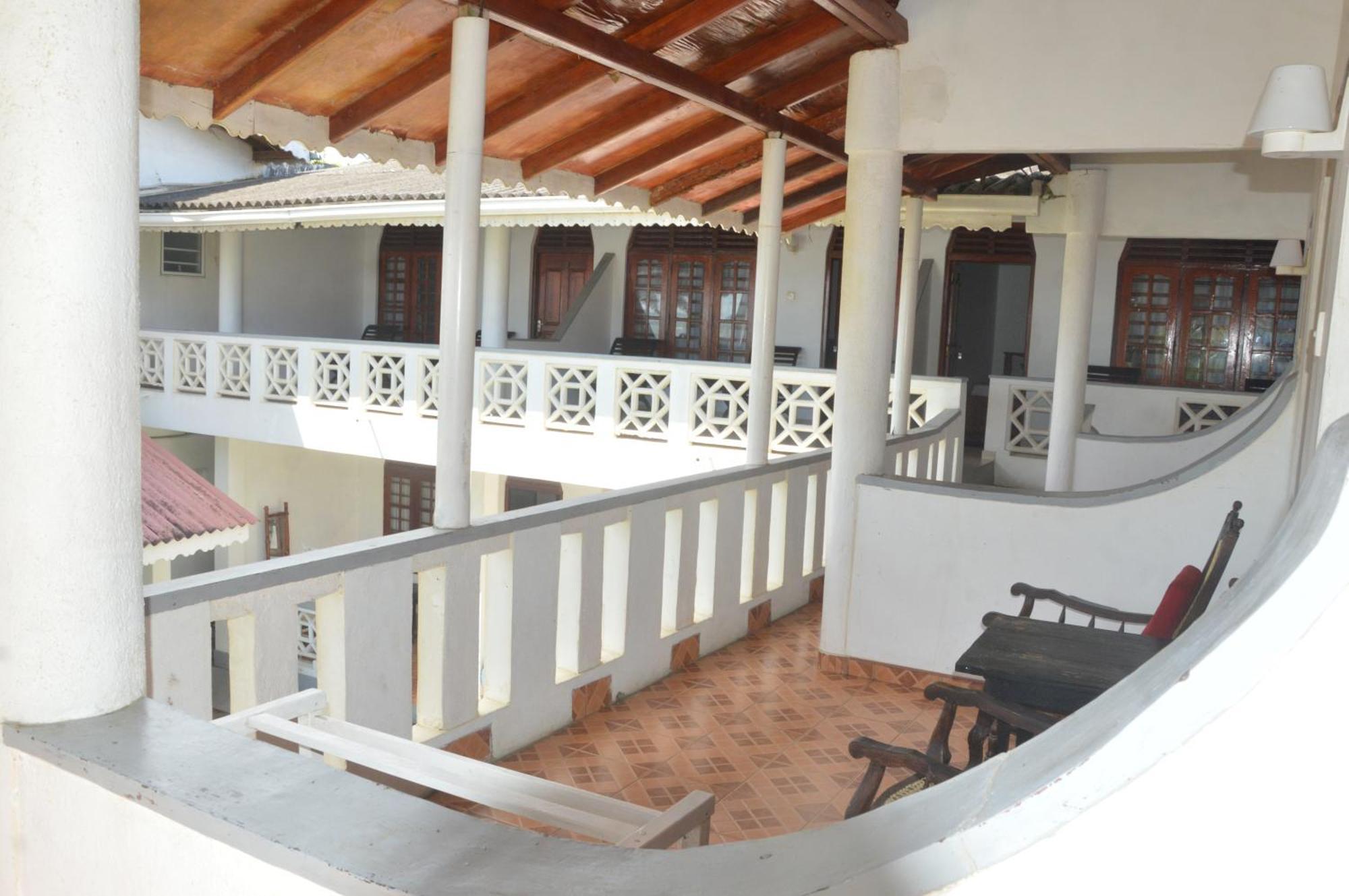 Отель Weligama Bay View Экстерьер фото